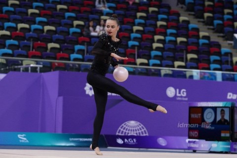 Raffaeli takes lead at Baku World Cup – UPDATED – PHOTO