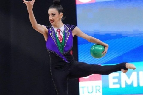 Raffaeli takes lead at Baku World Cup – UPDATED – PHOTO