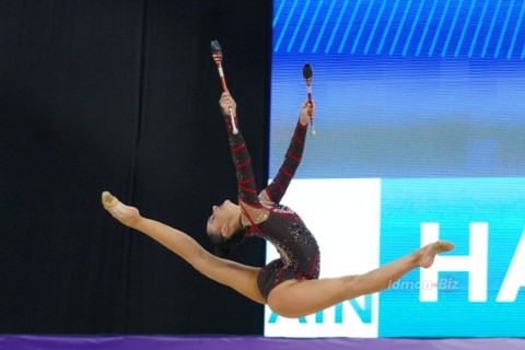 First medals to be awarded today at the Rhythmic Gymnastics World Cup in Baku - PHOTO