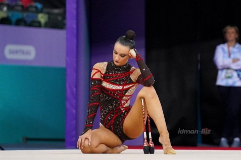 First medals to be awarded today at the Rhythmic Gymnastics World Cup in Baku - PHOTO