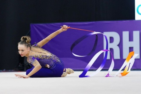 First medals to be awarded today at the Rhythmic Gymnastics World Cup in Baku - PHOTO