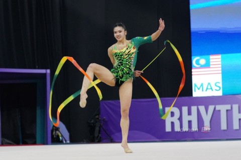 First medals to be awarded today at the Rhythmic Gymnastics World Cup in Baku - PHOTO