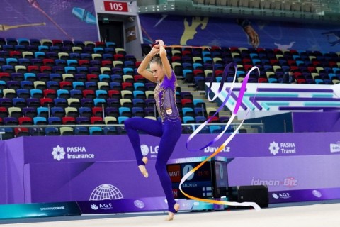 First medals to be awarded today at the Rhythmic Gymnastics World Cup in Baku - PHOTO