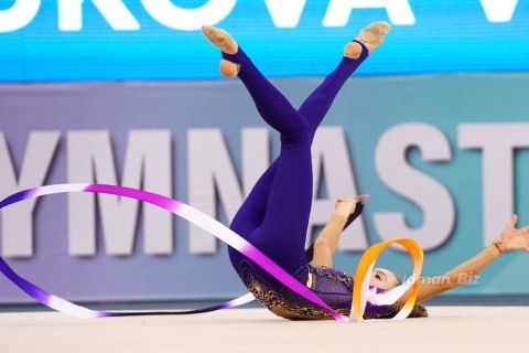 First medals to be awarded today at the Rhythmic Gymnastics World Cup in Baku - PHOTO