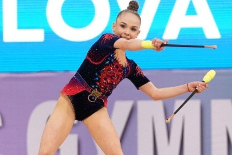 First medals to be awarded today at the Rhythmic Gymnastics World Cup in Baku - PHOTO