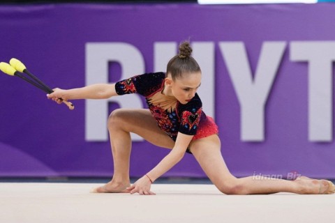 First medals to be awarded today at the Rhythmic Gymnastics World Cup in Baku - PHOTO