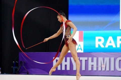 First medals to be awarded today at the Rhythmic Gymnastics World Cup in Baku - PHOTO