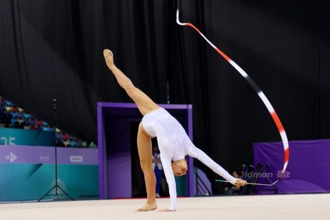 First medals to be awarded today at the Rhythmic Gymnastics World Cup in Baku - PHOTO