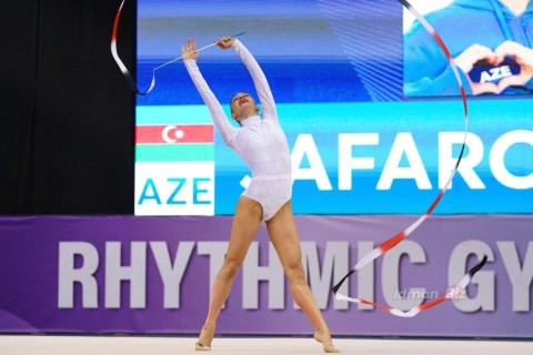 First medals to be awarded today at the Rhythmic Gymnastics World Cup in Baku - PHOTO