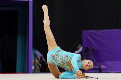 First medals to be awarded today at the Rhythmic Gymnastics World Cup in Baku - PHOTO