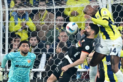 "Fənərbaxça" çempionluq mübarizəsində iki xal itirib - VİDEO