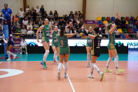 Çempion finala məğlubiyyətlə başlayıb - FOTO