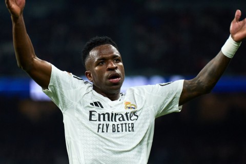 New contract and possible suspension loom for Vinicius Junior