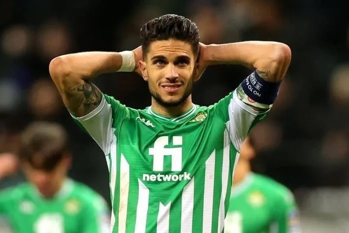 New contract in La Liga club
