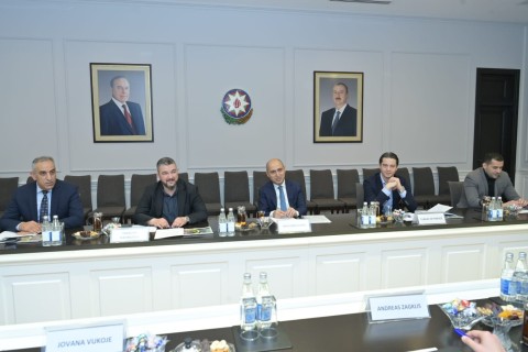 Emin Əmrullayev FIBA-nın baş katibi ilə görüşüb - FOTO