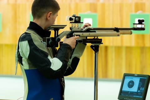 Güllə atıcılığında ilk medalçılar bəlli olub - FOTO