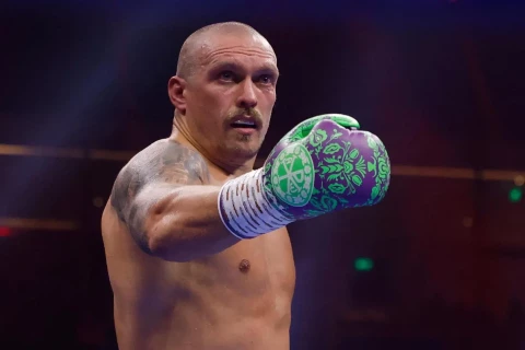 Александр Усик назвал имена возможных соперников для прощального боя