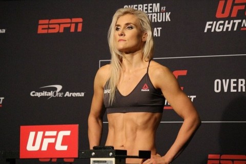 Россиянка из UFC хочет подраться в Баку