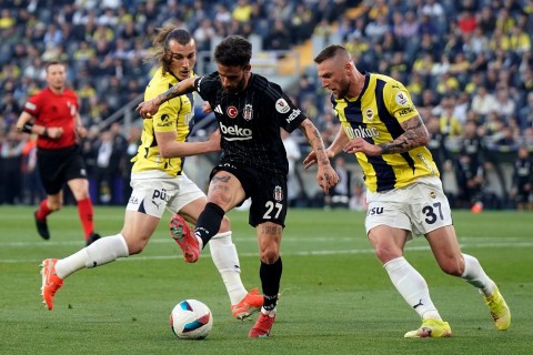"Beşiktaş" "Fənərbaxça"ya qalib gəlib - "Qalatasaray" finişə dörd tur qalmış 8 xal öndə - VİDEO