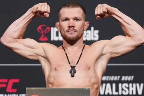 Экс-чемпион UFC и Нурмагомедов могли провести бой в Баку