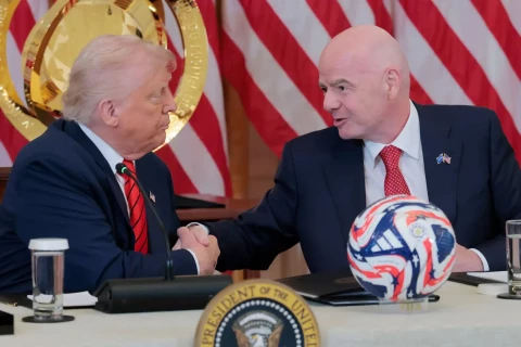 Инфантино перенес заседание Совета ФИФА ради Трампа