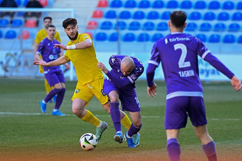 “Kəpəz”in çətin ev qarşılaşması