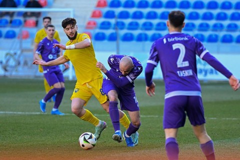 “Kəpəz”in çətin ev qarşılaşması