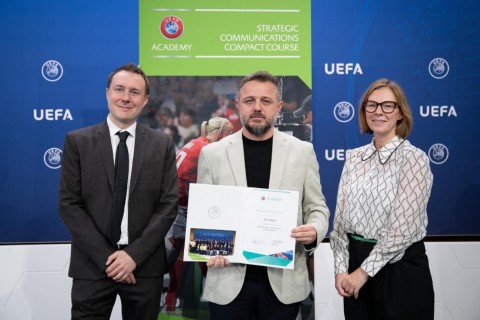 "Qarabağ"ın mətbuat xidmətinin rəhbərinə UEFA diplomu təqdim olunub