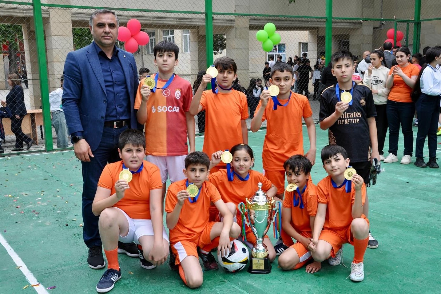 Məktəblər arasında minifutbol turnirinin qalibi bəlli olub - FOTO