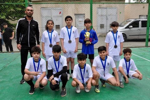 Məktəblər arasında minifutbol turnirinin qalibi bəlli olub - FOTO