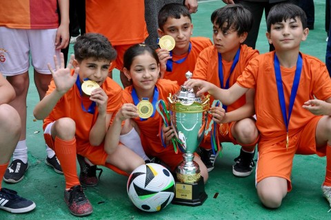 Məktəblər arasında minifutbol turnirinin qalibi bəlli olub - FOTO