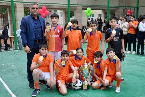 Məktəblər arasında minifutbol turnirinin qalibi bəlli olub - FOTO