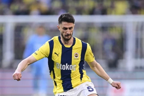 "Fənərbaxça"da yeni müqavilə