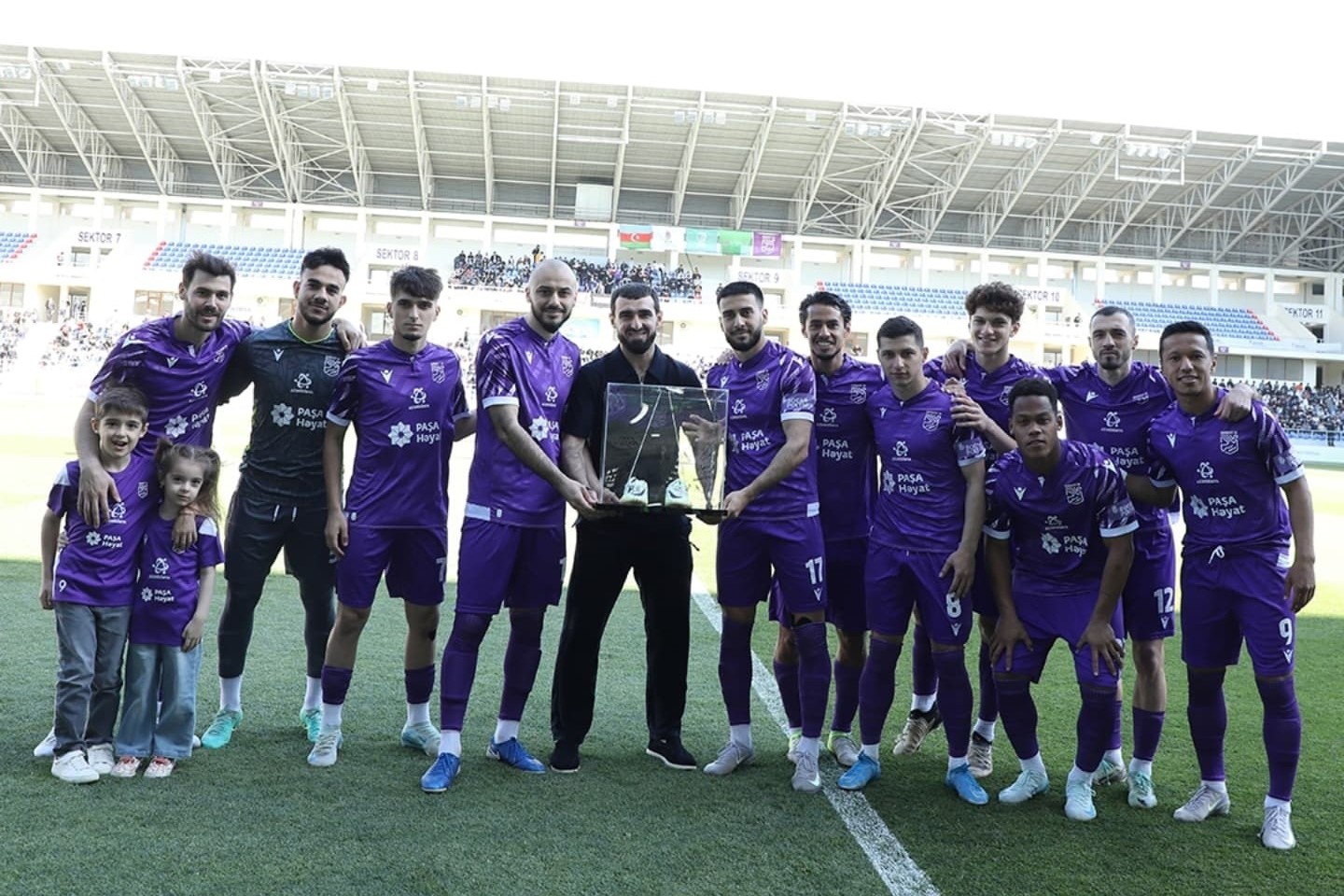 "Sumqayıt"dan Vüqar Mustafayeva xatirə hədiyyəsi - FOTO