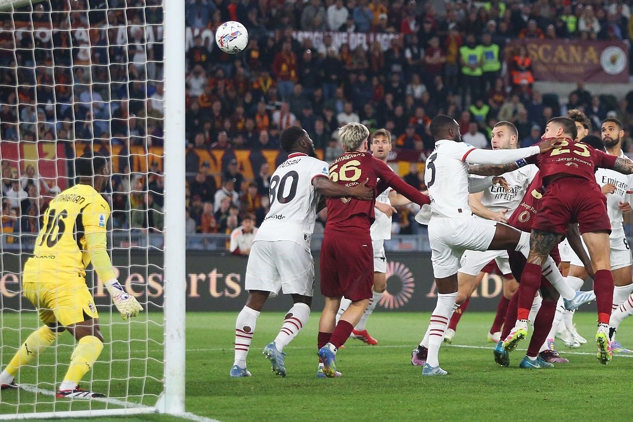 "Roma"dan 3 qol, son tur ərəfəsində "Napoli" "İnter"i 1 xal qabaqlayır - VİDEO