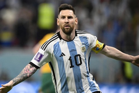 Messi futbol tarixinin ən yaxşısı seçilib - Ronaldo ilk 3-lükdən kənarda