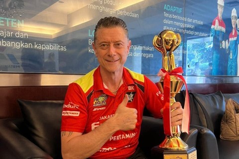 Бывший тренер сборной Азербайджана стал чемпионом Индонезии