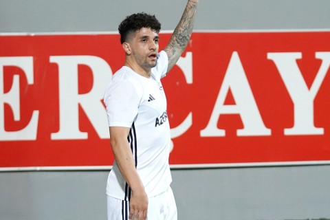 “Neftçi” və “Qarabağ”dan böyükhesablı qələbə - FOTO/VİDEO
