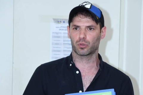 Amit Quluzadə: “Gedib hakimin üzündən öpməliyəm?”