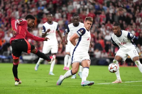 Tottenham win European trophy after 41-year wait – PHOTO/VIDEO