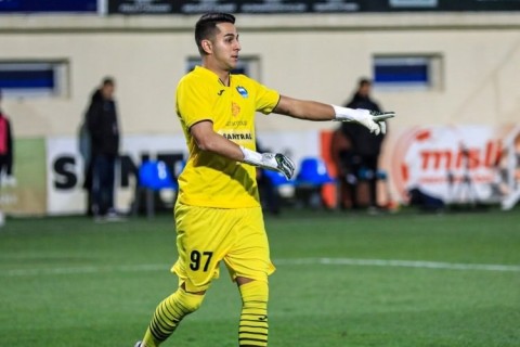 Decision on the Portuguese player from Zira