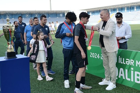 AFFA U-15 Liqasının qalibləri mükafatlandırılıb - FOTO