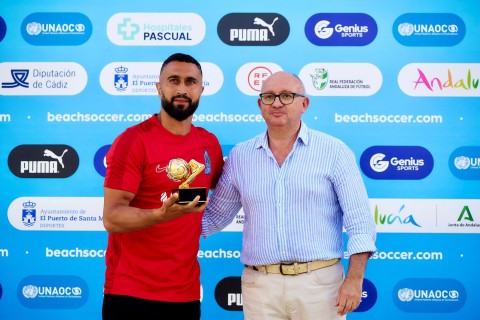 Azerbaijan beach soccer star named Best Player of European Qualifier – PHOTO