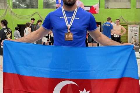 Азербайджанский сумоист завоевал медаль на чемпионате Европы - ФОТО