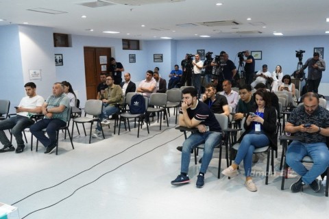 Qurban Qurbanov: “Özləri bilmədən də şərait yaradıram ki, bir-iki penalti yerinə yetirsinlər” - FOTO