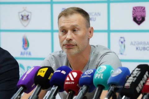Vasili Berezutskidən istefası ilə bağlı yayılan xəbərə MÜNASİBƏT