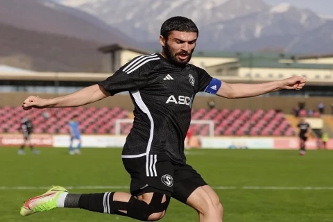 "Səbail"in futbolçusu: "Təklifləri dəyərləndirmək üçün vaxtım var"