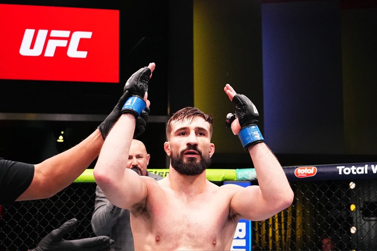 Nazim Sadıxov: "UFC-yə gəlməzdən əvvəl təxminən 15 il qatı fanat olmuşam" – VİDEO