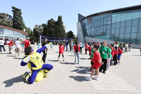 Uşaqların Beynəlxalq Müdafiəsi Gününə həsr olunmuş Voleybol Festivalı - FOTO