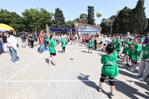 Uşaqların Beynəlxalq Müdafiəsi Gününə həsr olunmuş Voleybol Festivalı - FOTO